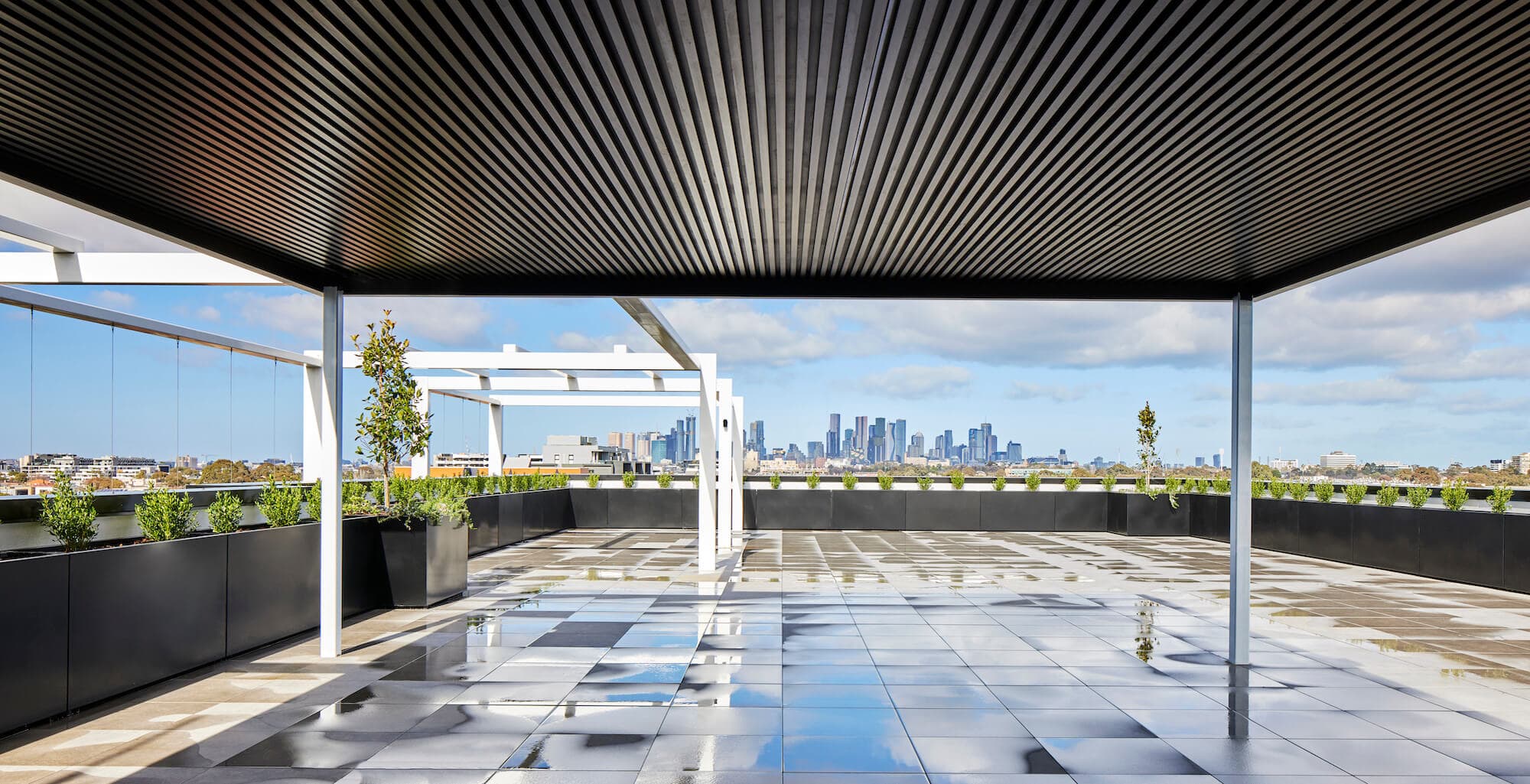Modolux rooftop planter systems overlooking the city